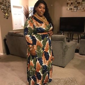 MULTI FEATHER PRNTED LONG SLEEVE MAXI DRESS